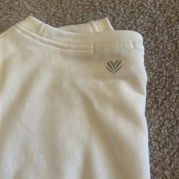 Forever 21 Cropped Top Size L - Picture 4 of 4